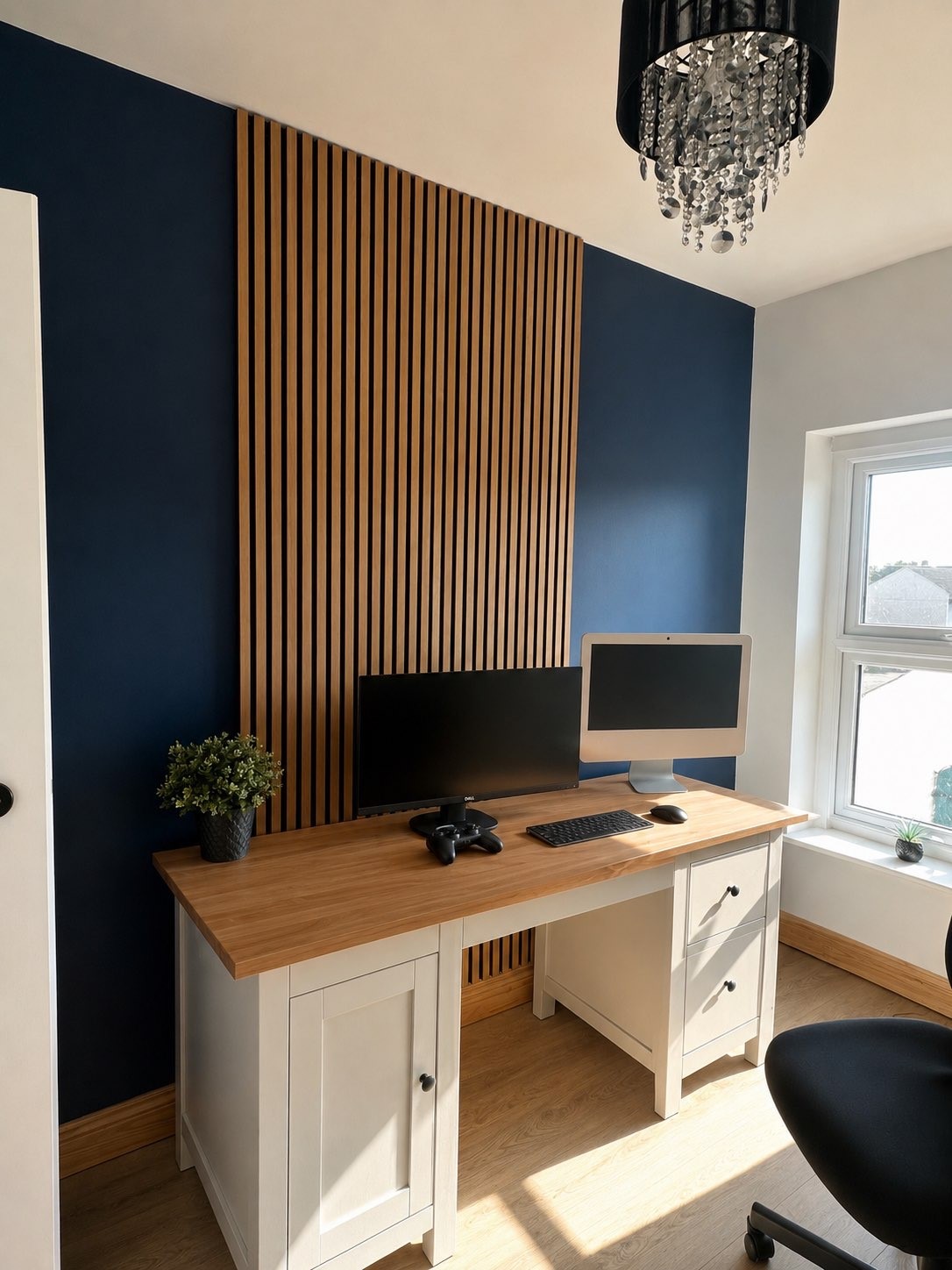 Home office with acoustic slat wall